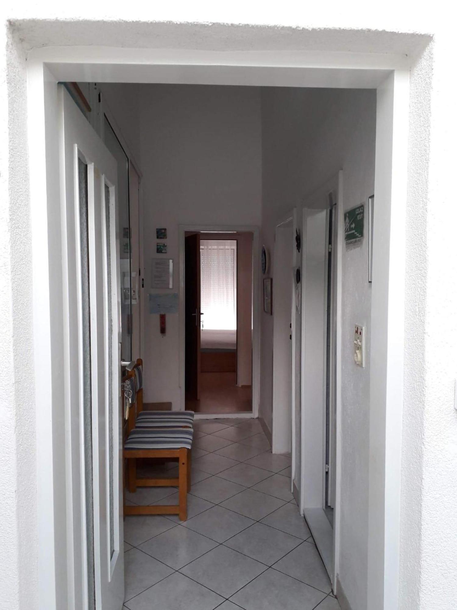Apartments With A Parking Space Pisak, Omis - 1009 외부 사진